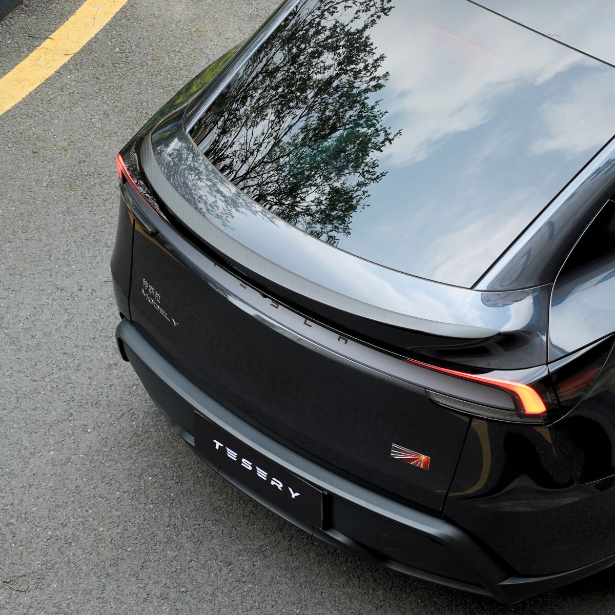 Performance Style Dry Carbon Fiber Spoiler for Model Y Juniper 2025+ | TESERY