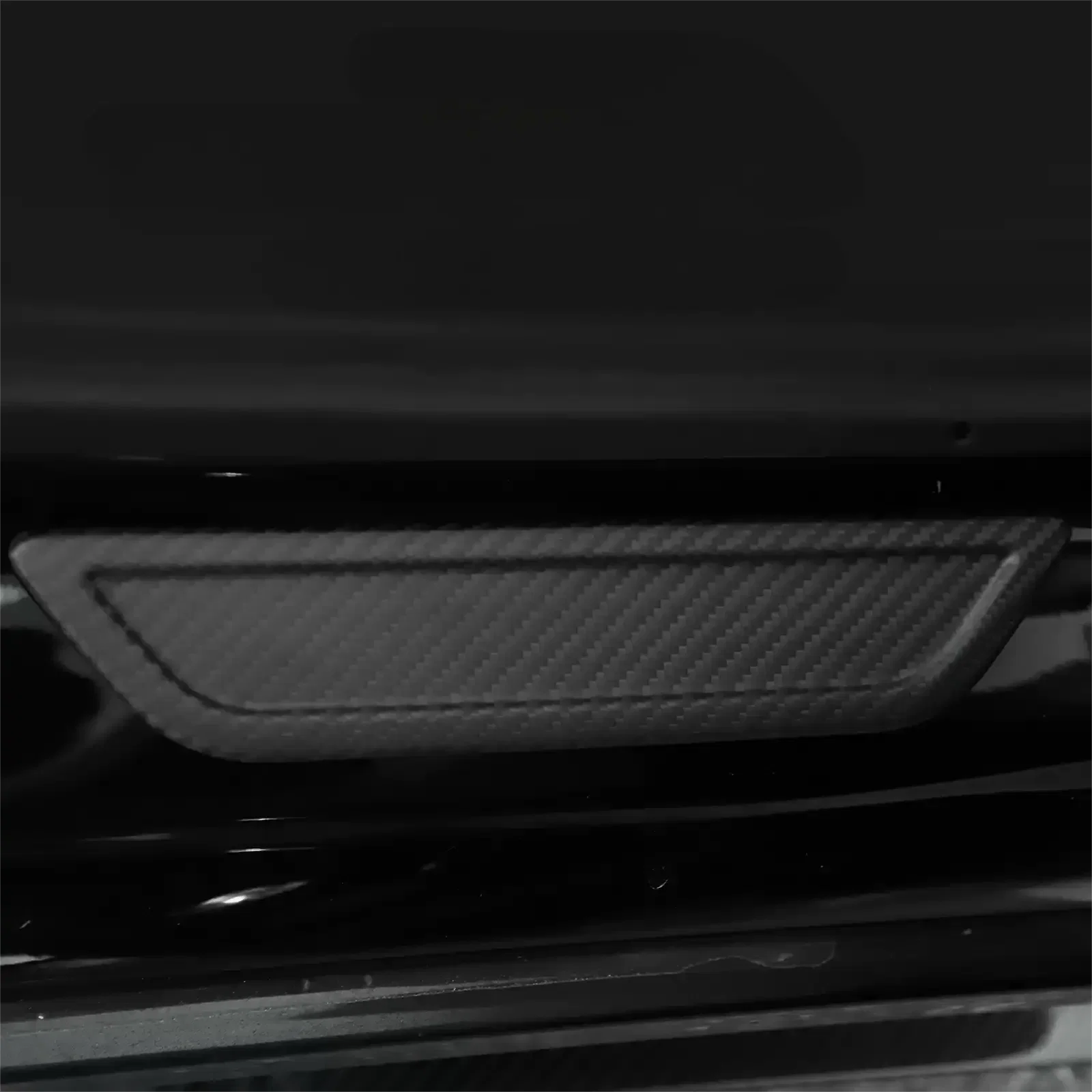 Real Dry Carbon Fiber Door Sill Strip Cover for Model 3 / Y